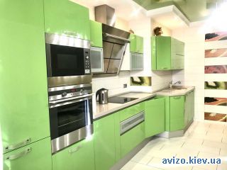 Сдается <a class='adt__geo' href='/nerukhomist/orenda-kvartyr-budynkiv/kvartyry/kyiv-misto/q-2-кімнатні/'>2 кімнати</a>-комнатная квартира, ст.м. Позняки