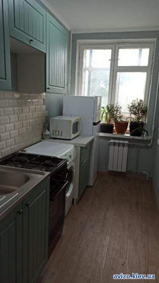 1к Лісовий масив, метро Лесная, Черниговская