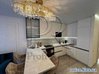 Продаю <a class='adt__geo' href='/nerukhomist/prodazh-kvartyr/kyiv/q-2-кімнатні/'>2 кімнати</a>-комнатную квартиру