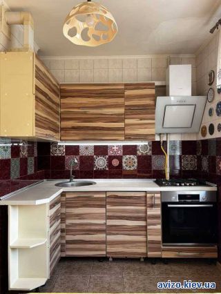 Продажа <a class='adt__geo' href='/nerukhomist/prodazh-kvartyr/kyiv/q-2-кімнатні/'>2 кімнати</a>-комнатной квартиры, ст.м. Нивки