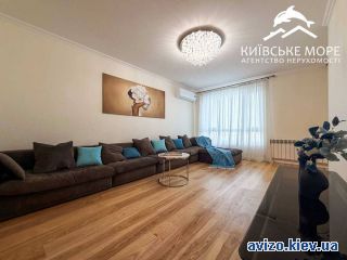 <a class='adt__geo' href='/nerukhomist/prodazh-kvartyr/kyiv/q-3-кімнатні/'>3 кімнати</a>-комнатная квартира, Перемога