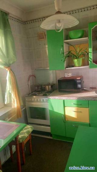 Сдаю <a class='adt__geo' href='/nerukhomist/orenda-kimnat/kyiv/q-2-кімнатні/'>2 кімнати</a>-комнатную комнату