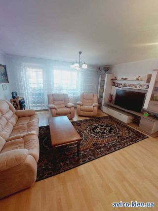 Сдаю <a class='adt__geo' href='/nerukhomist/orenda-kvartyr-dovhostrokovo/kyiv/q-3-кімнатні/'>3 кімнати</a>-комнатную квартиру, ст.м. Житомирская