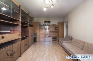 Продается <a class='adt__geo' href='/nerukhomist/prodazh-kvartyr/kyiv/q-1-кімнатні/'>1 кімната</a>-комнатная квартира, ст.м. Осокорки