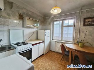 Продаю <a class='adt__geo' href='/nerukhomist/prodazh-kvartyr/kyiv/q-1-кімнатні/'>1 кімната</a>-комнатную квартиру, ст.м. Минская