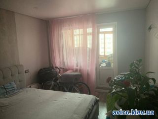 Продажа <a class='adt__geo' href='/nerukhomist/prodazh-kvartyr/kyiv/q-3-кімнатні/'>3 кімнати</a>-комнатной квартиры