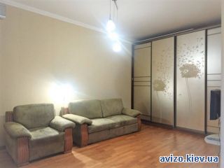 Продаю <a class='adt__geo' href='/nerukhomist/prodazh-kvartyr/kyiv/q-1-кімнатні/'>1 кімната</a>-комнатную квартиру, ст.м. Бориспольская