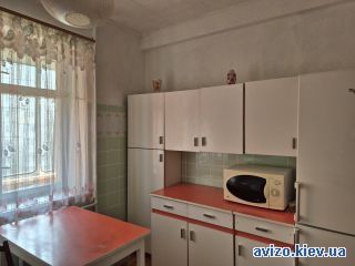Аренда <a class='adt__geo' href='/nerukhomist/orenda-kvartyr-dovhostrokovo/kyiv/q-2-кімнатні/'>2 кімнати</a>-комнатной квартиры, ст.м. Левобережная