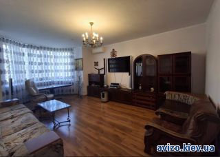 Аренда <a class='adt__geo' href='/nerukhomist/orenda-kvartyr-dovhostrokovo/kyiv/q-3-кімнатні/'>3 кімнати</a>-комнатной квартиры, ст.м. Позняки