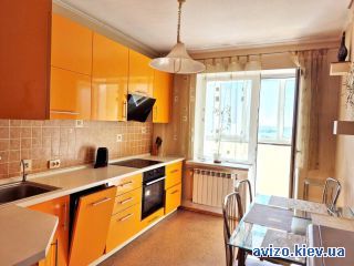 Сдается <a class='adt__geo' href='/nerukhomist/orenda-kvartyr-dovhostrokovo/kyiv/q-2-кімнатні/'>2 кімнати</a>-комнатная квартира