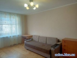 Сдам <a class='adt__geo' href='/nerukhomist/orenda-kvartyr-dovhostrokovo/kyiv/q-1-кімнатні/'>1 кімната</a>-комнатную квартиру, ст.м. Позняки