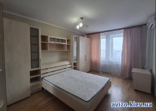 Сдается <a class='adt__geo' href='/nerukhomist/orenda-kvartyr-dovhostrokovo/kyiv/q-2-кімнатні/'>2 кімнати</a>-комнатная квартира, ст.м. Позняки