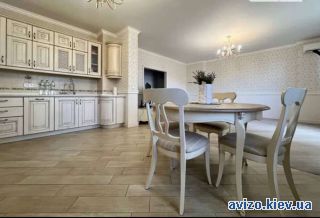 Продажа <a class='adt__geo' href='/nerukhomist/prodazh-kvartyr/kyiv/q-3-кімнатні/'>3 кімнати</a>-комнатной квартиры, ст.м. Левобережная