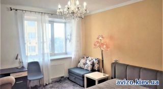 Аренда <a class='adt__geo' href='/nerukhomist/orenda-kvartyr-dovhostrokovo/kyiv/q-1-кімнатні/'>1 кімната</a>-комнатной квартиры, ст.м. Красный Хутор