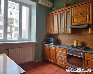 Аренда <a class='adt__geo' href='/nerukhomist/orenda-kvartyr-dovhostrokovo/kyiv/q-3-кімнатні/'>3 кімнати</a>-комнатной квартиры