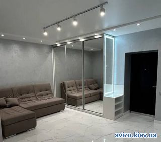 <a class='adt__geo' href='/nerukhomist/prodazh-kvartyr/kyiv/q-1-кімнатні/'>1 кімната</a>-комнатная квартира, ст.м. Бориспольская