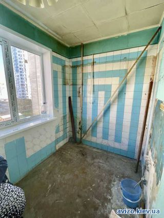 <a class='adt__geo' href='/nerukhomist/prodazh-kvartyr/kyiv/q-1-кімнатні/'>1 кімната</a>-комнатная квартира