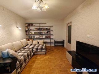 Сдаю <a class='adt__geo' href='/nerukhomist/orenda-kvartyr-dovhostrokovo/kyiv/q-1-кімнатні/'>1 кімната</a>-комнатную квартиру, ст.м. Дарница