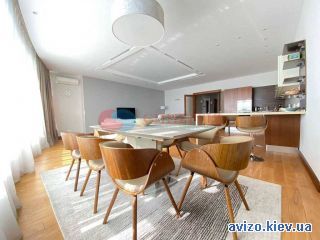 Сдаю <a class='adt__geo' href='/nerukhomist/orenda-kvartyr-dovhostrokovo/kyiv/q-3-кімнатні/'>3 кімнати</a>-комнатную квартиру, ст.м. Кловская