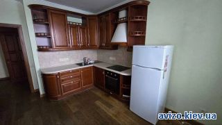 Сдается <a class='adt__geo' href='/nerukhomist/orenda-kvartyr-dovhostrokovo/kyiv/q-1-кімнатні/'>1 кімната</a>-комнатная квартира, ст.м. Голосеевская