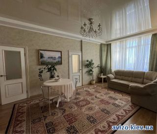 Продается <a class='adt__geo' href='/nerukhomist/prodazh-kvartyr/kyiv/q-3-кімнатні/'>3 кімнати</a>-комнатная квартира, ст.м. Васильковская