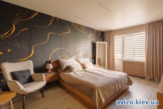 Продам <a class='adt__geo' href='/nerukhomist/prodazh-kvartyr/kyiv/q-3-кімнатні/'>3 кімнати</a>-комнатную квартиру, ст.м. Вырлица