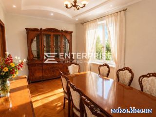 Продаю <a class='adt__geo' href='/nerukhomist/prodazh-kvartyr/kyiv/q-3-кімнатні/'>3 кімнати</a>-комнатную квартиру
