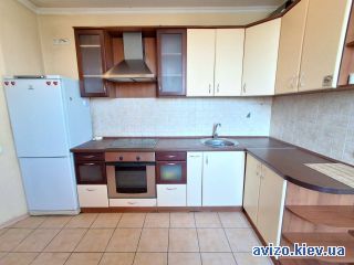 Продается <a class='adt__geo' href='/nerukhomist/prodazh-kvartyr/kyiv/q-2-кімнатні/'>2 кімнати</a>-комнатная квартира, ст.м. Демиевская