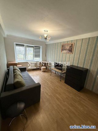 Продаю <a class='adt__geo' href='/nerukhomist/prodazh-kvartyr/kyiv/q-2-кімнатні/'>2 кімнати</a>-комнатную квартиру