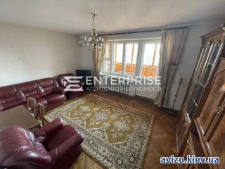 Продам <a class='adt__geo' href='/nerukhomist/prodazh-kvartyr/kyiv/q-3-кімнатні/'>3 кімнати</a>-комнатную квартиру, ст.м. Левобережная