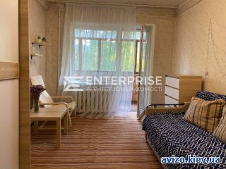 Продам <a class='adt__geo' href='/nerukhomist/prodazh-kvartyr/kyiv/q-2-кімнатні/'>2 кімнати</a>-комнатную квартиру