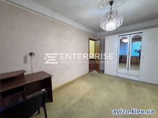 <a class='adt__geo' href='/nerukhomist/prodazh-kvartyr/kyiv/q-2-кімнатні/'>2 кімнати</a>-комнатная квартира, ст.м. Берестейская