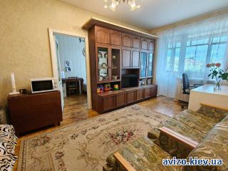 Сдается <a class='adt__geo' href='/nerukhomist/orenda-kvartyr-dovhostrokovo/kyiv/q-2-кімнатні/'>2 кімнати</a>-комнатная квартира, ст.м. Дарница