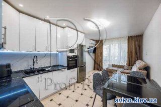 Продам <a class='adt__geo' href='/nerukhomist/prodazh-kvartyr/kyiv/q-2-кімнатні/'>2 кімнати</a>-комнатную квартиру, ст.м. Академгородок