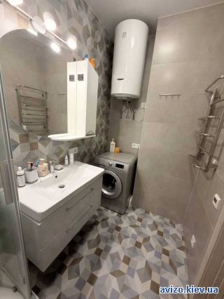 <a class='adt__geo' href='/nerukhomist/prodazh-kvartyr/kyiv/q-2-кімнатні/'>2 кімнати</a>-комнатная квартира