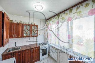 Продается <a class='adt__geo' href='/nerukhomist/prodazh-kvartyr/kyiv/q-3-кімнатні/'>3 кімнати</a>-комнатная квартира