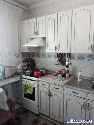 Сдаю <a class='adt__geo' href='/nerukhomist/orenda-kimnat/kyiv/q-2-кімнатні/'>2 кімнати</a>-комнатную комнату, ст.м. Позняки