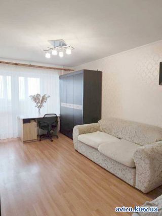 <a class='adt__geo' href='/nerukhomist/prodazh-kvartyr/kyiv/q-1-кімнатні/'>1 кімната</a>-комнатная квартира, ст.м. Демиевская