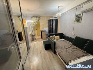 Посуточная аренда <a class='adt__geo' href='/nerukhomist/orenda-kvartyr-podobovo/kyiv/q-1-кімнатні/'>1 кімната</a>-комнатной квартиры, ст.м. Героев Днепра
