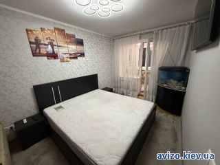Сдается <a class='adt__geo' href='/nerukhomist/orenda-kvartyr-dovhostrokovo/kyiv/q-2-кімнатні/'>2 кімнати</a>-комнатная квартира, ст.м. Черниговская