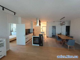 Продаю <a class='adt__geo' href='/nerukhomist/prodazh-kvartyr/kyiv/q-3-кімнатні/'>3 кімнати</a>-комнатную квартиру