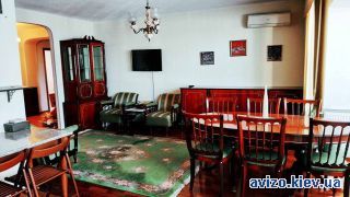 Сдам <a class='adt__geo' href='/nerukhomist/orenda-kvartyr-dovhostrokovo/kyiv/q-3-кімнатні/'>3 кімнати</a>-комнатную квартиру, ст.м. Лукьяновская