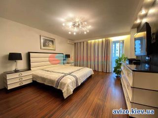 Продаю <a class='adt__geo' href='/nerukhomist/prodazh-kvartyr/kyiv/q-2-кімнатні/'>2 кімнати</a>-комнатную квартиру, ст.м. Дворец Спорта