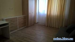 Срочно сдам хорошую 2-к Закревского, 103