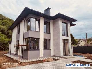 Продам 2 єт.кирпичній дом 155 кв.м. в с.Лесники,ул.Суворова