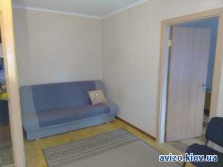 Продам 2кмн у Баришівці. 3/5 цегла.