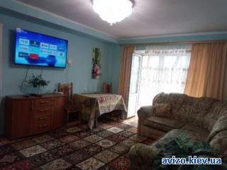 Киев, 4комнатная квартира посуточно в центре без посредников