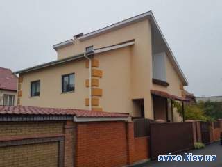Продам 2 эт.кирпичный дом 225 кв.м. на Оболоне,с.к Чернобылец