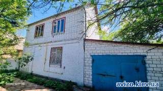 Продам 2 єт. кирпичній дом 200 кв.м. в с.Хотяновка,11  соток земли