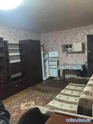 кімната Київ, Подільський, Світлицького 24а